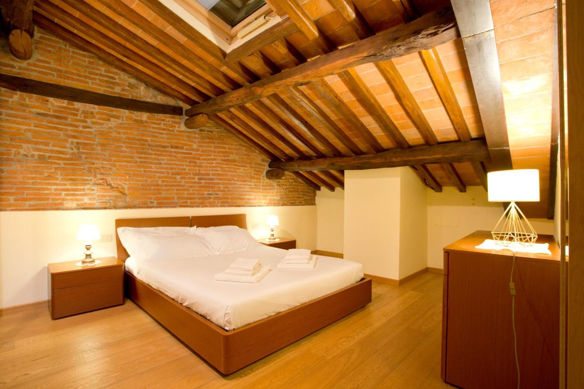 Casa San Girolamo Historic Flat With Cosy Terrace In Lucca'S City Centre Экстерьер фото